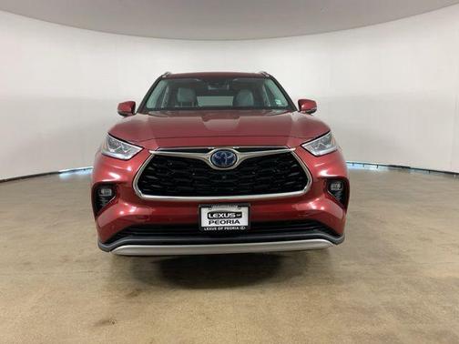 2021 Toyota Highlander Hybrid Platinum