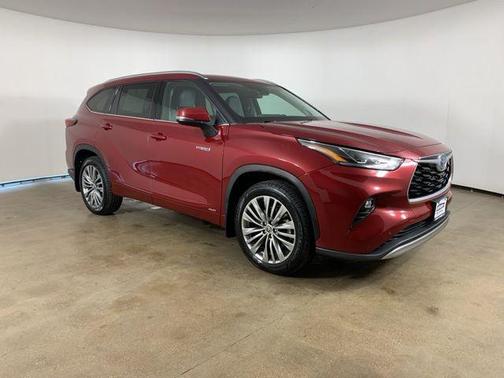 2021 Toyota Highlander Hybrid Platinum