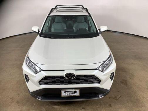 Blizzard Pearl 2021 Toyota RAV4 Limited
