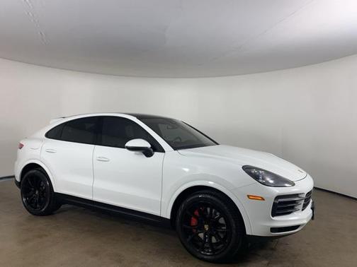 2021 Porsche Cayenne Base