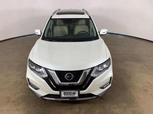 Pearl White 2017 Nissan Rogue SL