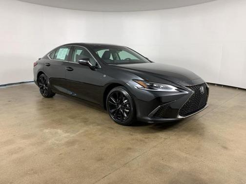 2025 Lexus ES 300h F SPORT Design