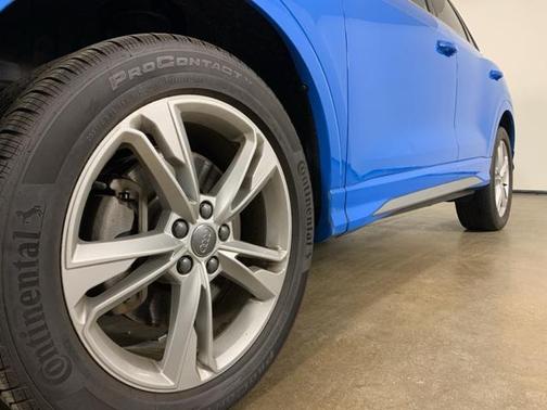 2020 Audi Q3 45 S line Prestige