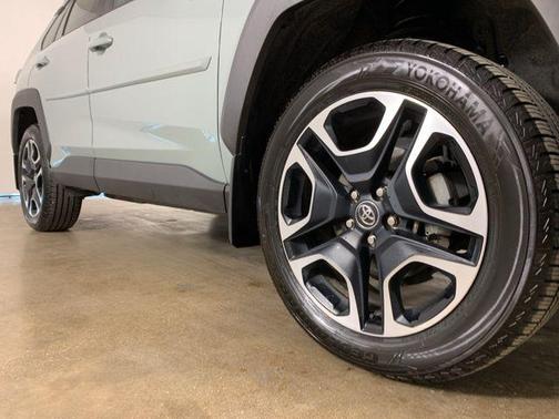 2020 Toyota RAV4 Adventure