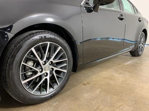 2017 Lexus ES 350 Base