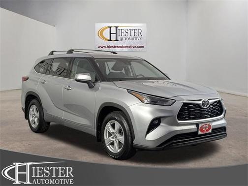 2022 Toyota Highlander LE
