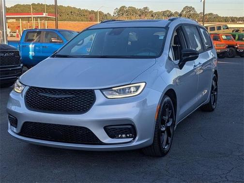 2026 Chrysler Pacifica Limited