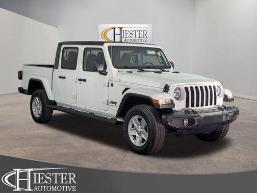 Bright White Clearcoat 2023 Jeep Gladiator Sport