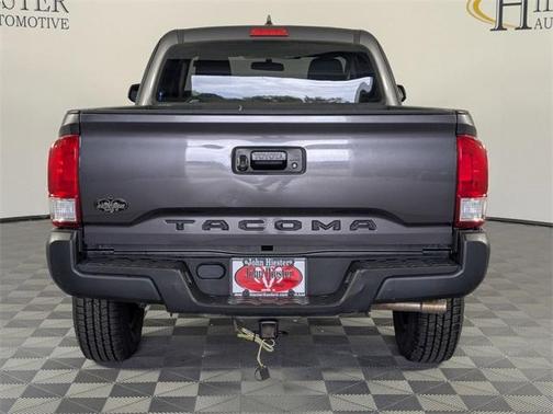 2016 Toyota Tacoma SR