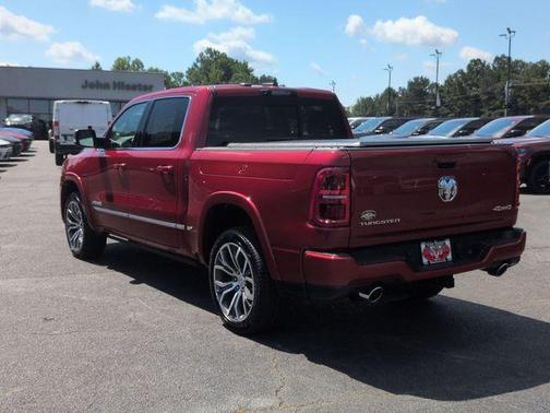Molten Red Pearlcoat 2026 RAM 1500 Tungsten