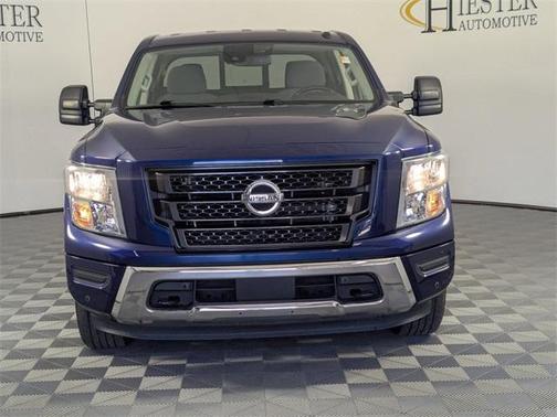 2021 Nissan Titan SV