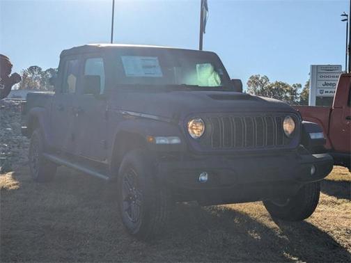 2026 Jeep Gladiator Sport