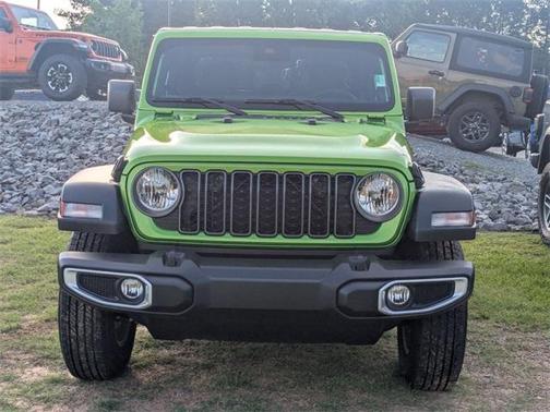 2025 Jeep Gladiator Sport