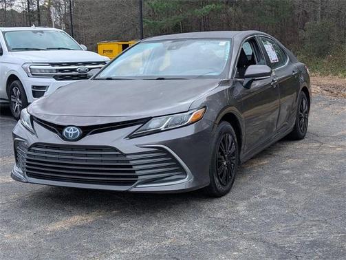 2023 Toyota Camry Hybrid LE
