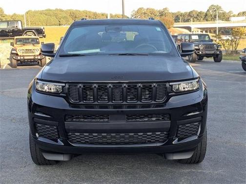 2025 Jeep Grand Cherokee L Laredo