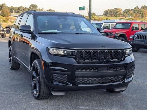 2025 Jeep Grand Cherokee L Laredo