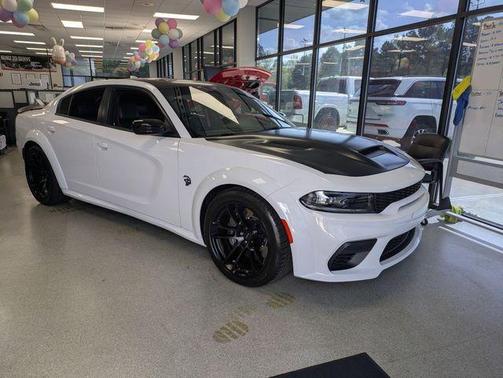 White Knuckle Clearcoat 2023 Dodge Charger SRT Hellcat Widebody