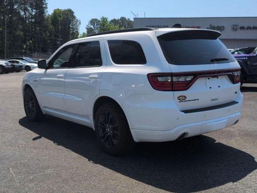 White Knuckle Clearcoat 2023 Dodge Durango R/T