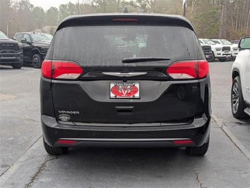 2026 Chrysler Voyager LX