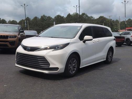 Ice 2024 Toyota Sienna LE