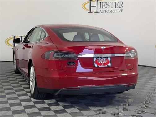 2015 Tesla Model S 85D