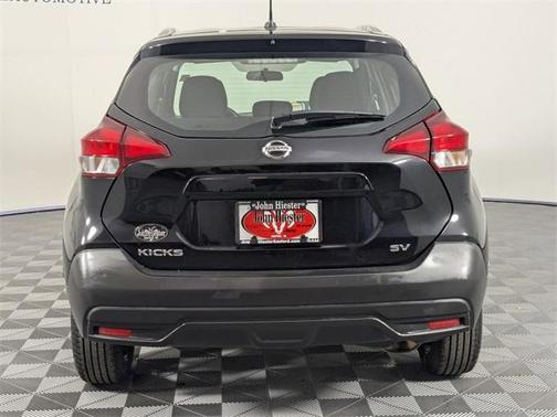 2019 Nissan Kicks SV