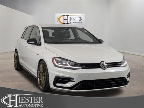 2019 Volkswagen Golf R 2.0T w/DCC & Navigation