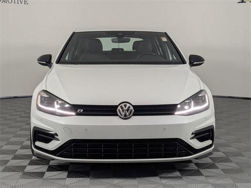 2019 Volkswagen Golf R 2.0T w/DCC & Navigation