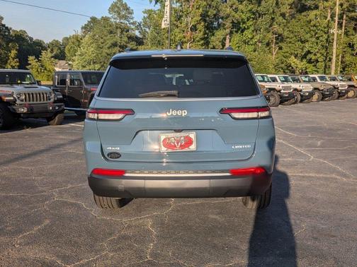 Steel Blue 2027 Jeep Grand Cherokee L Limited