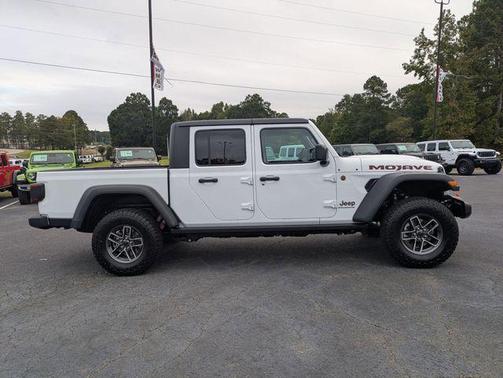 2025 Jeep Gladiator Mojave