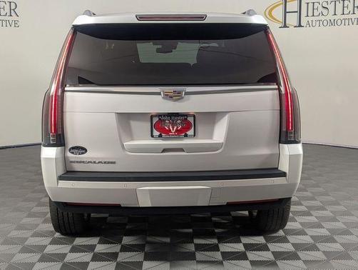 Crystal White Tri-Coat 2020 Cadillac Escalade Luxury