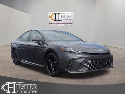 UNDERGROUND 2025 Toyota Camry SE