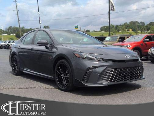 UNDERGROUND 2025 Toyota Camry SE