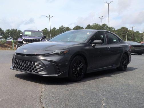UNDERGROUND 2025 Toyota Camry SE