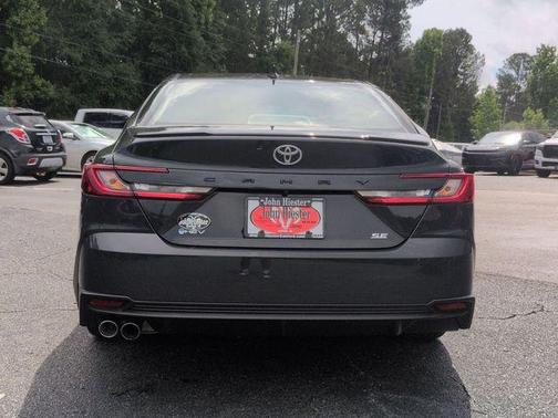 UNDERGROUND 2025 Toyota Camry SE