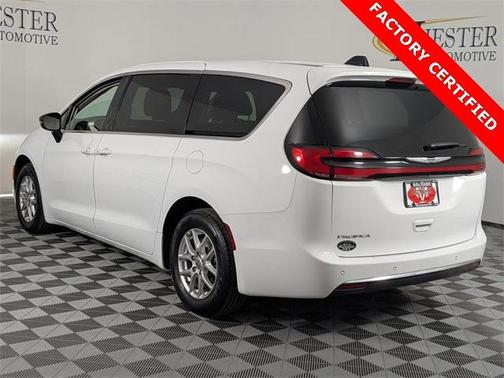 2024 Chrysler Pacifica Touring-L