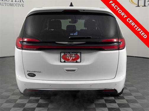 2024 Chrysler Pacifica Touring-L
