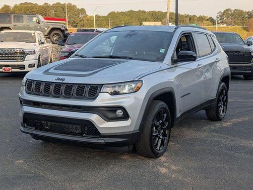 Silver Zynith 2026 Jeep Compass Latitude