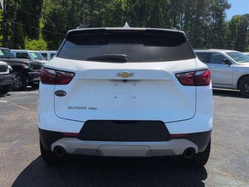 Summit White 2022 Chevrolet Blazer 2LT