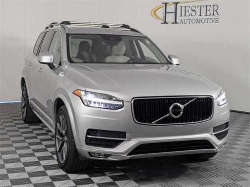 2019 Volvo XC90 T5 Momentum