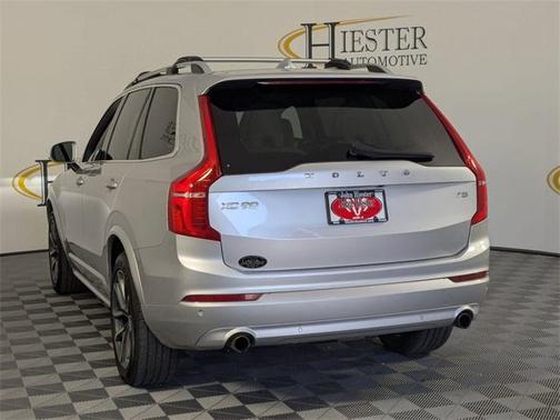 2019 Volvo XC90 T5 Momentum
