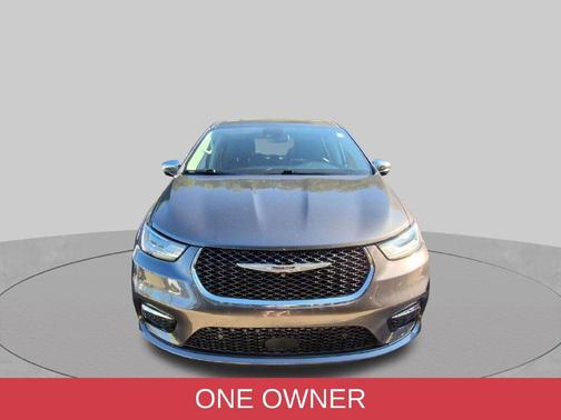 Granite Crystal Clearcoat Metallic 2023 Chrysler Pacifica Hybrid Limited