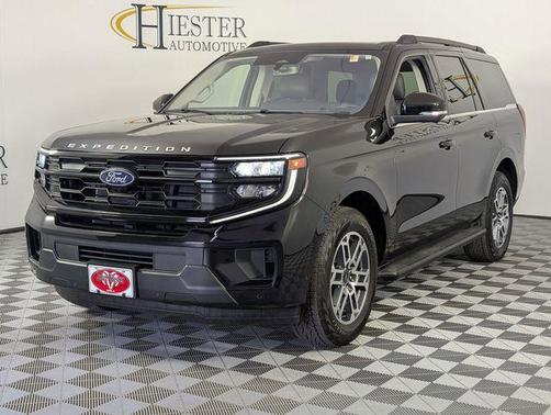 Black Metallic 2025 Ford Expedition Active