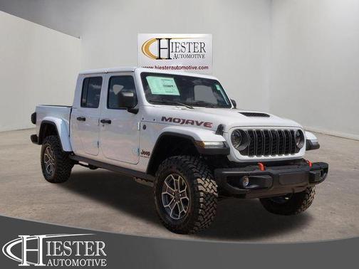 Bright White Clearcoat 2026 Jeep Gladiator Mojave