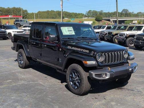 Black Clearcoat 2026 Jeep Gladiator 85th Anniversary Edition