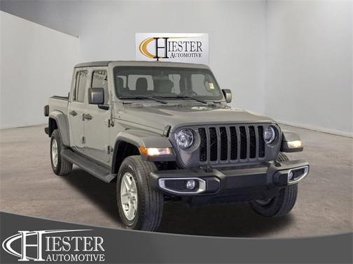 2021 Jeep Gladiator Sport