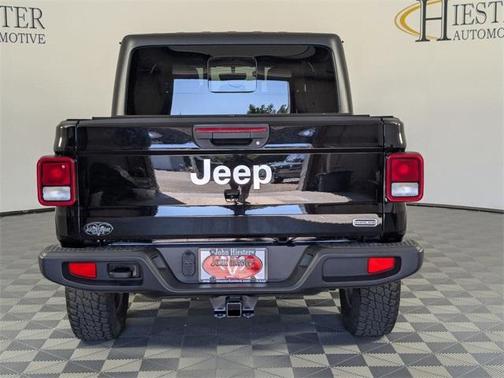 2022 Jeep Gladiator Overland
