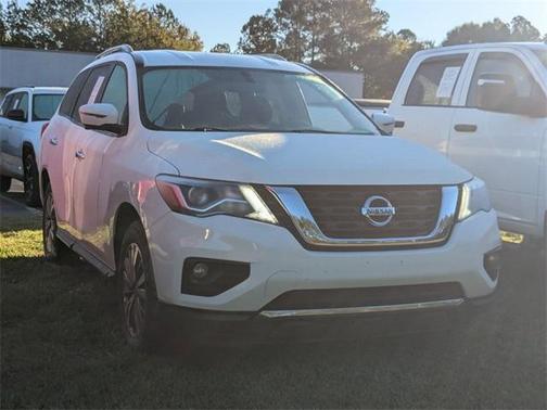 2020 Nissan Pathfinder SL
