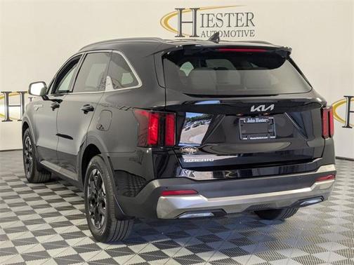 2025 Kia Sorento S