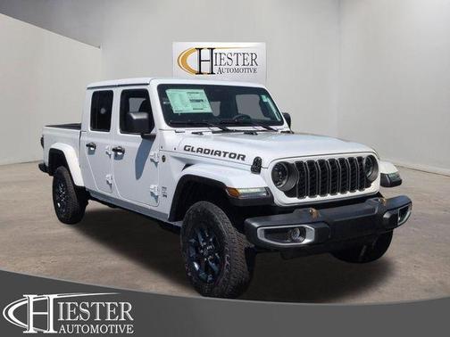 Bright White Clearcoat 2026 Jeep Gladiator 85th Anniversary Edition